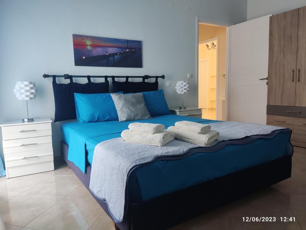 Delphitea Philoxenia Apartment Exterior photo