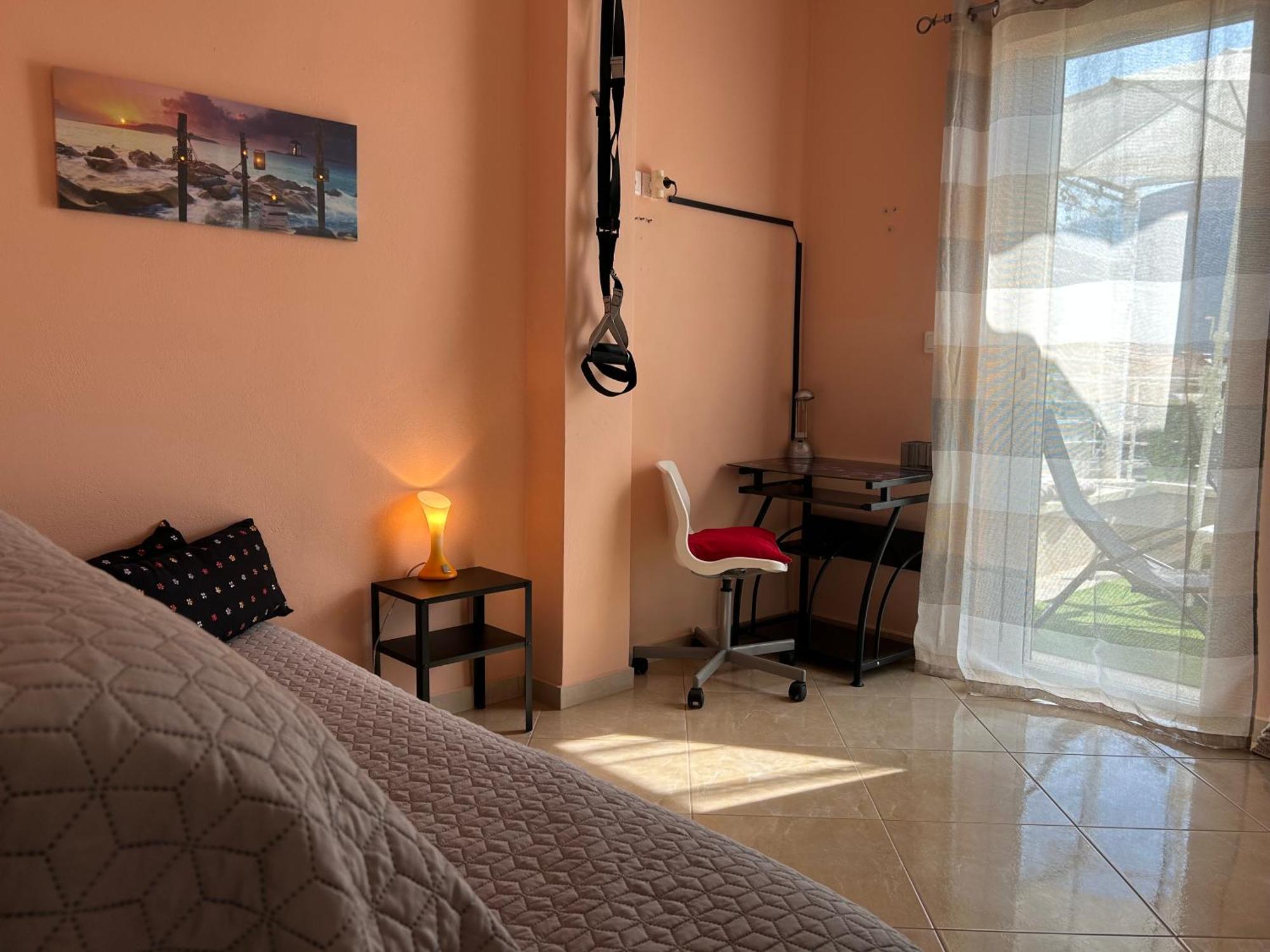 Delphitea Philoxenia Apartment Exterior photo
