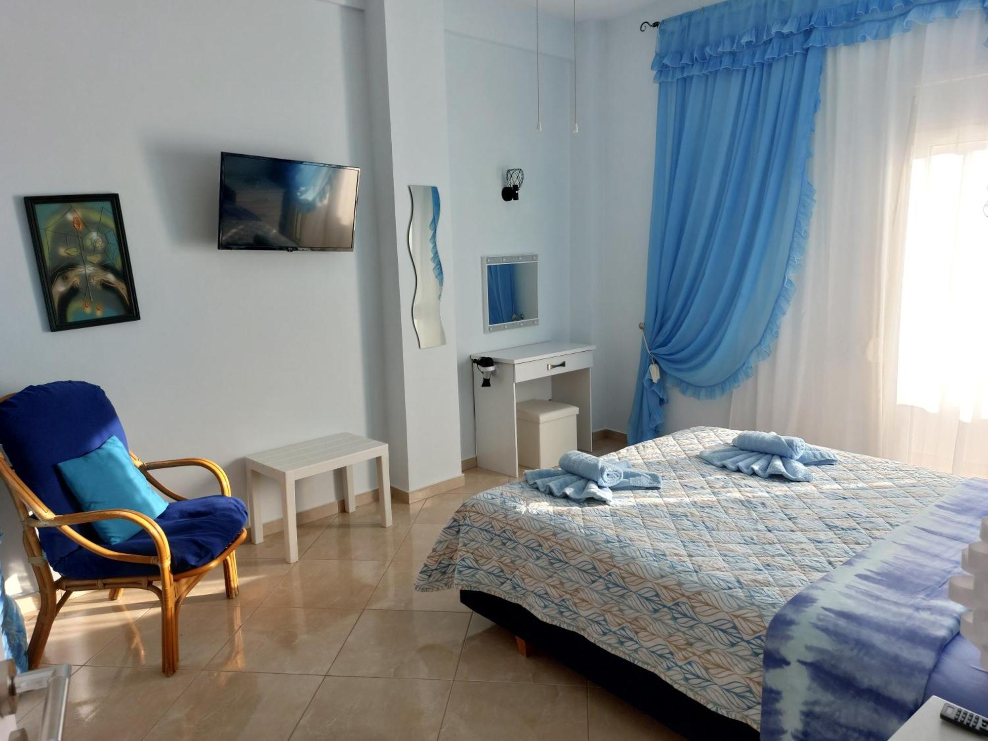 Delphitea Philoxenia Apartment Exterior photo