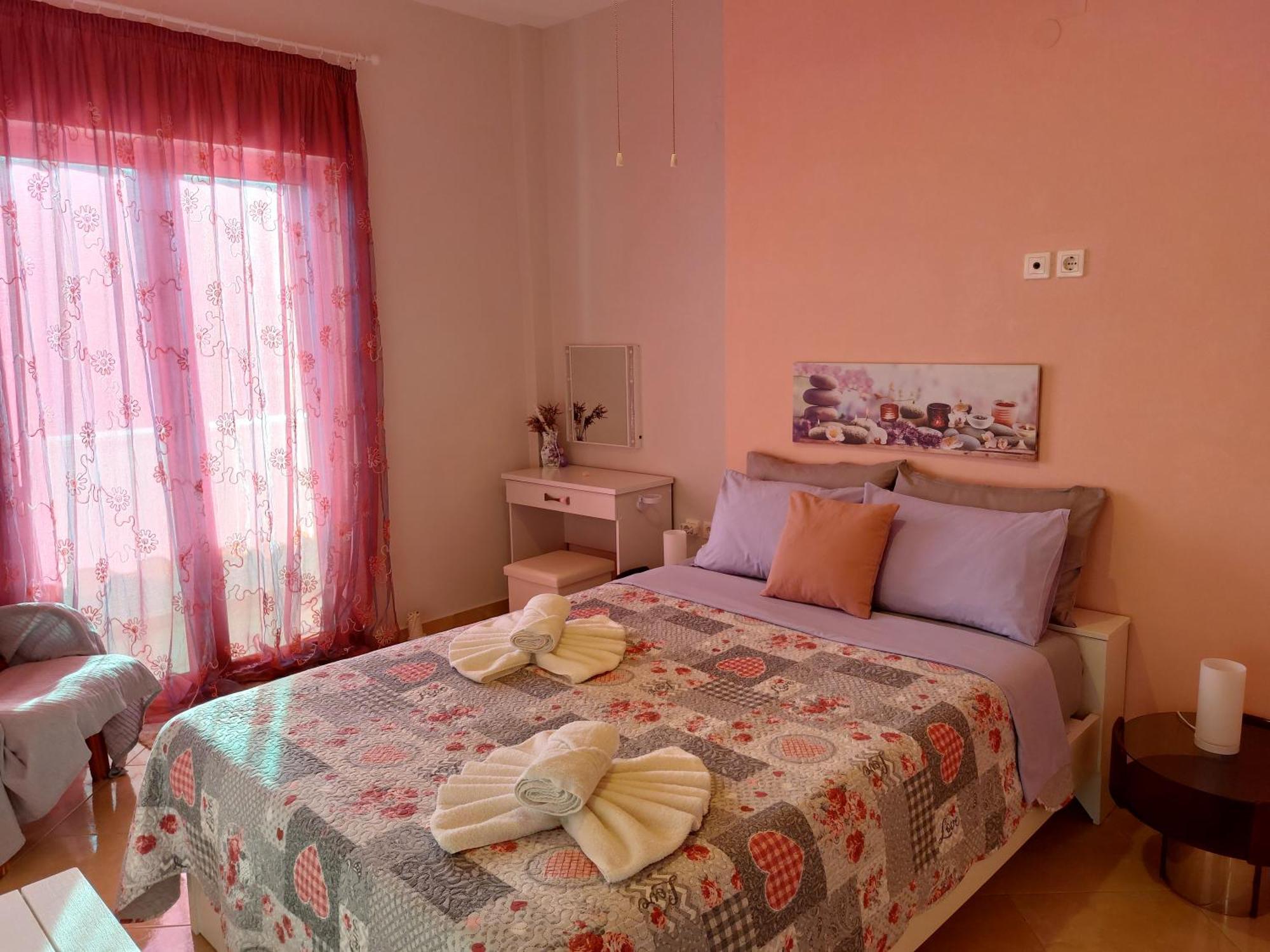 Delphitea Philoxenia Apartment Exterior photo